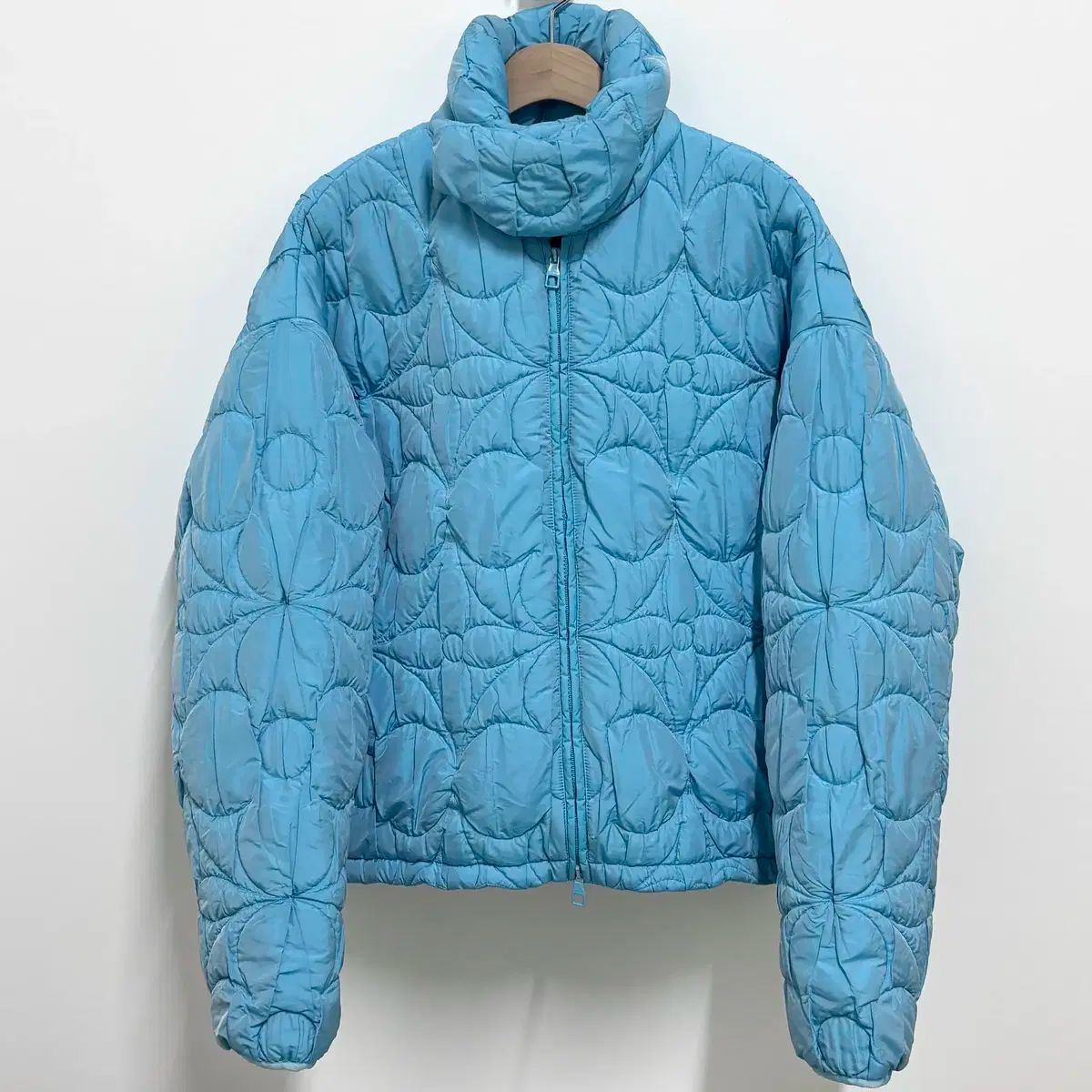 新品✨ルイヴィトン アウター 46 RI202M XEP HICO3W 新品✨ルイヴィトン アウター 46 RI202M XEP HICO3W - メルカリ