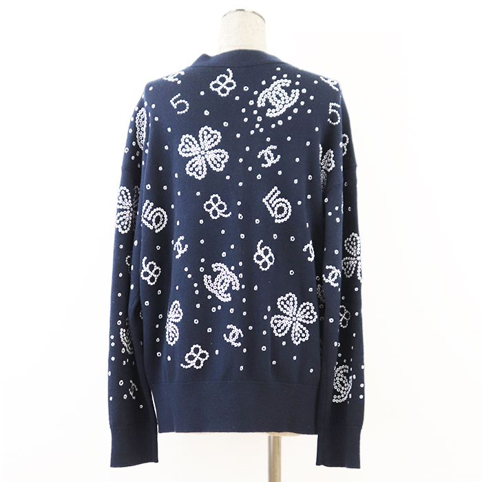 【美品】CHANEL シャネル ニット カーディガン P74636 クローバー No.5 ドット アイコン COCOマーク パンチング レディース 38 紺 白 伊製 CHANEL - 【美品】CHANEL シャネル ニット カーディガン P74636