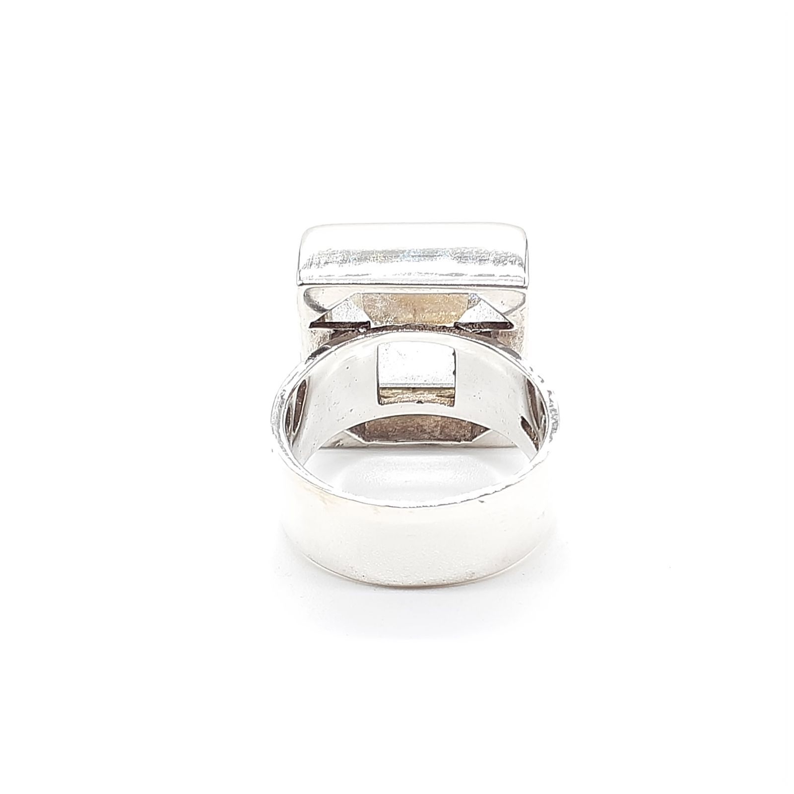 アガット エメラルドカットリング 5月誕生石＞K10エメラルドベビーリング｜リング｜アガット 公式