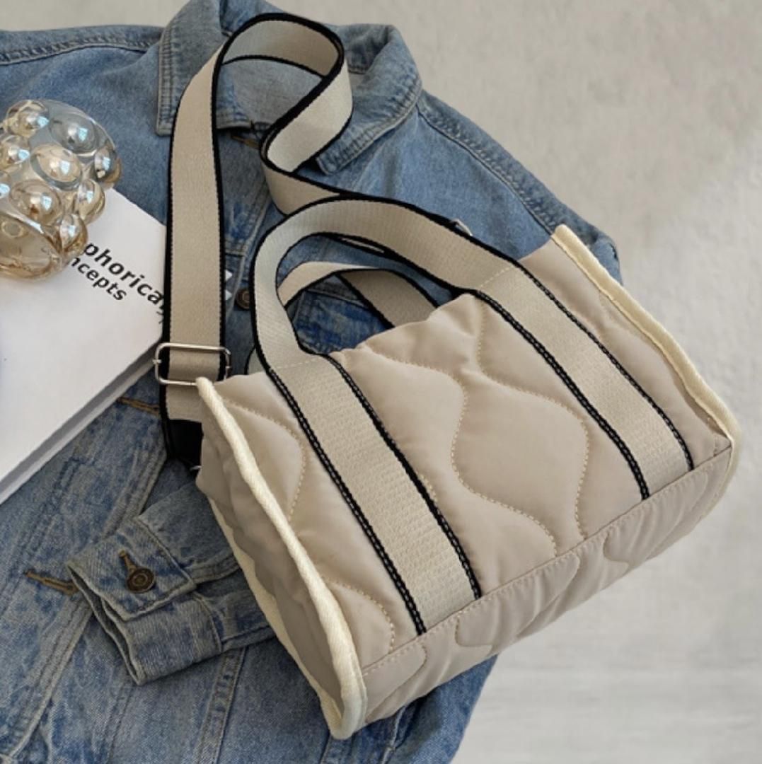 ショルダーバッグ ホワイト ハンドバッグ 斜め掛け 可愛い