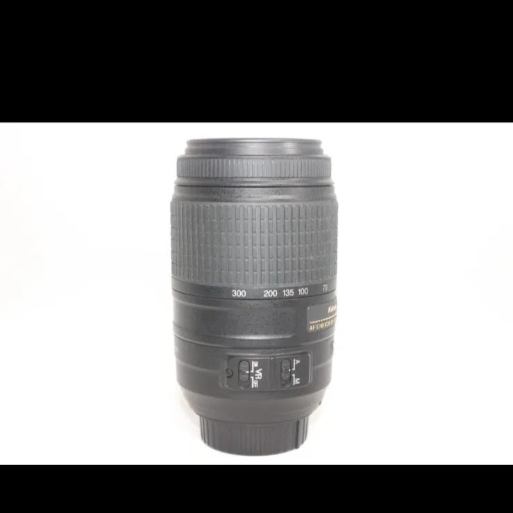 美品 大人気モデル！超望遠レンズ Nikon 55-300㎜ 手振れ補正 NIKKOR