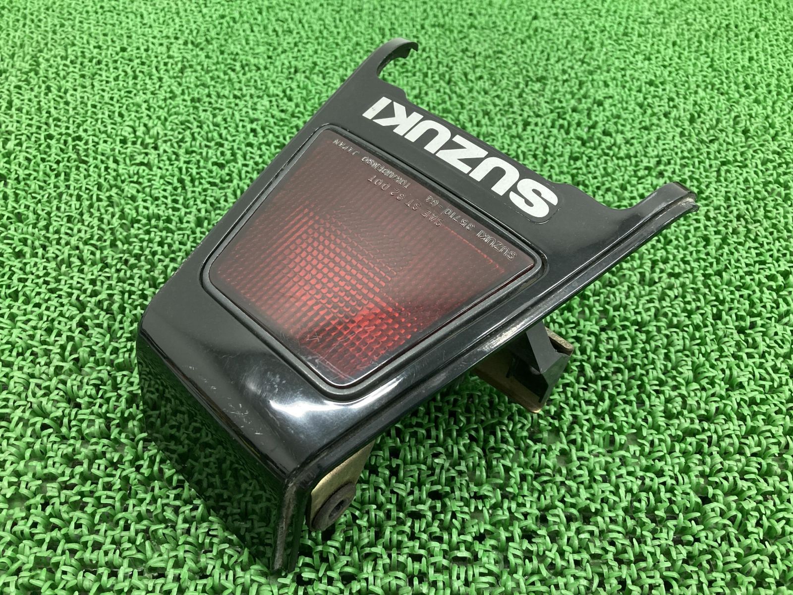 GSX-R1100 テールランプ 黒 35710-64/35710-84A スズキ 純正 中古