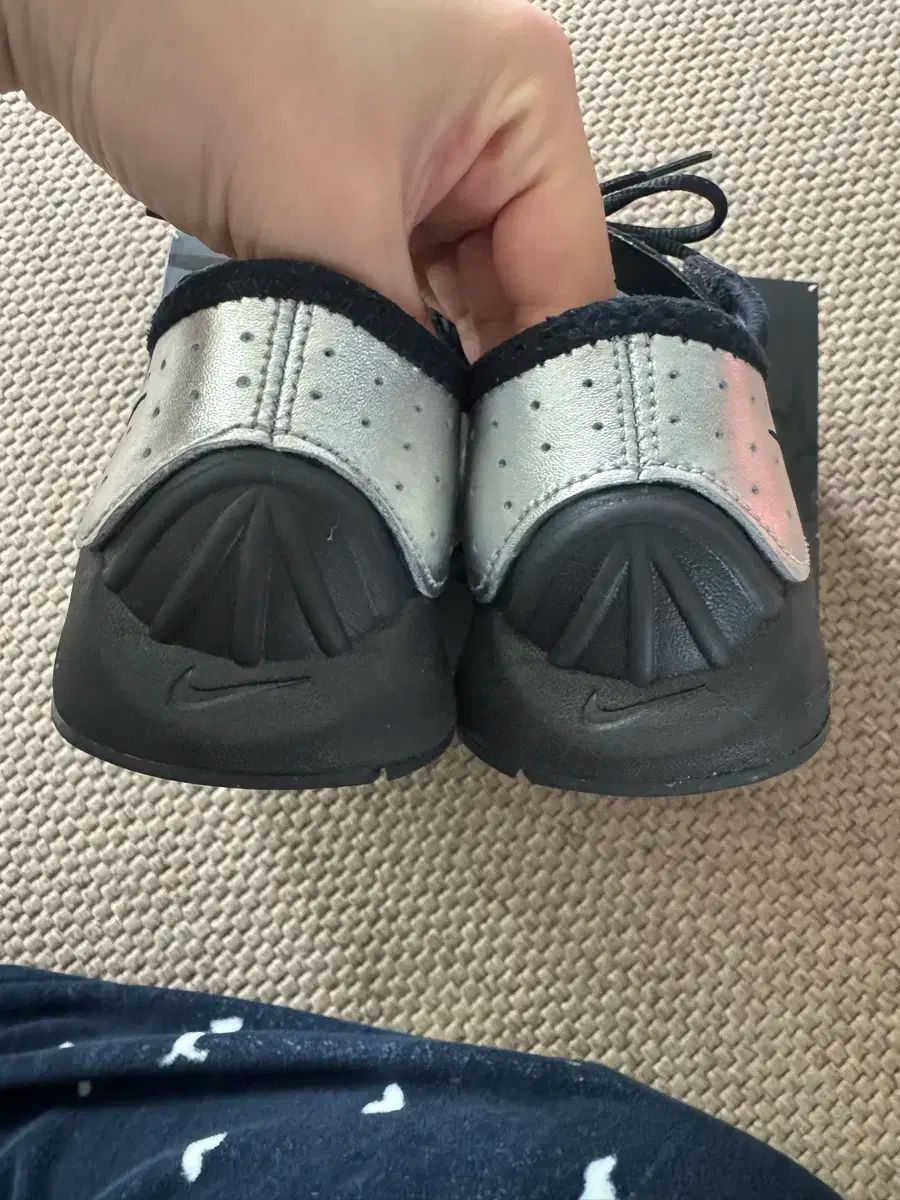 シルバー アンド