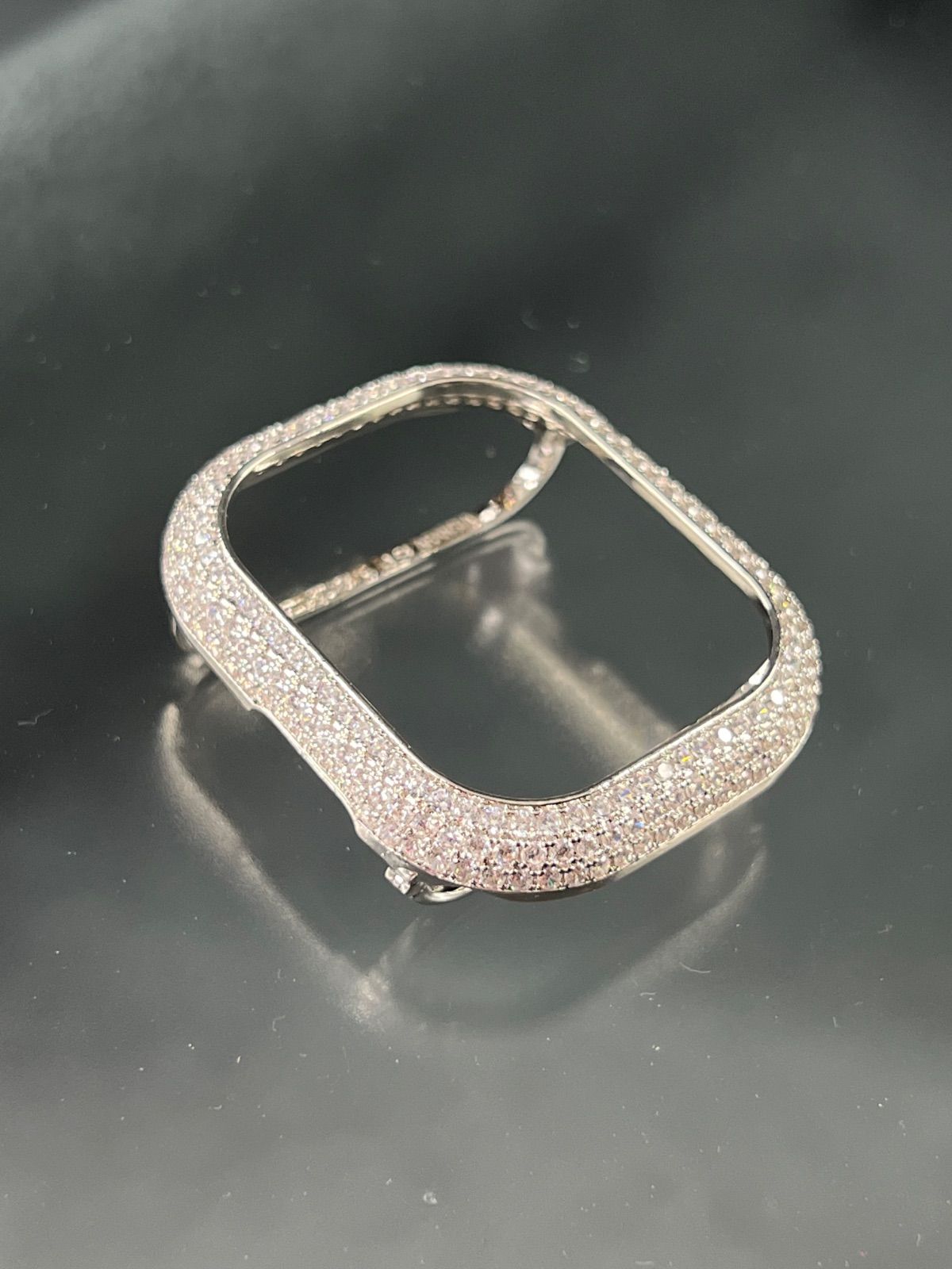 海外通販！ アップルウォッチ czダイヤモンド ベゼル ケース 49mm