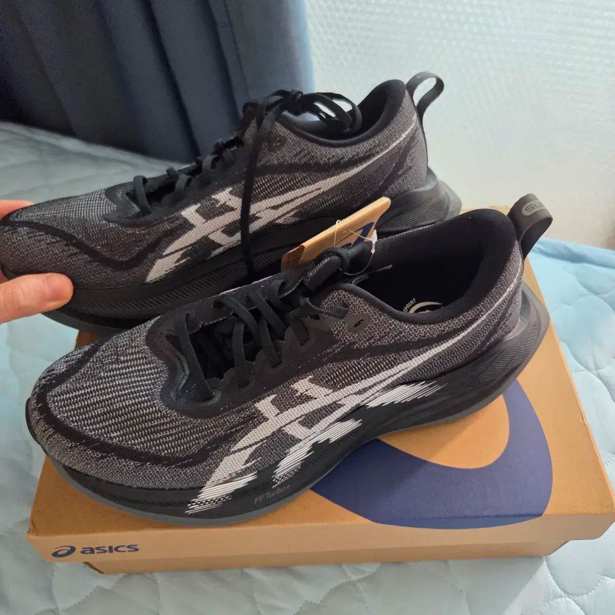 希少！未使用品 ASICS アシックス スーパーブラスト2 28.0cm