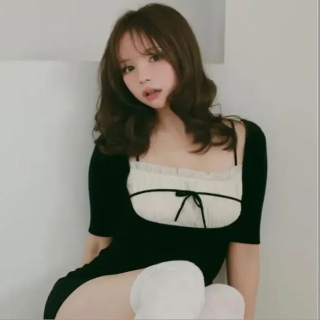 【最終値下げ】andmary Mew frill tops 2025年最新】Andmary mew frill tops blackの人気アイテム - メルカリ