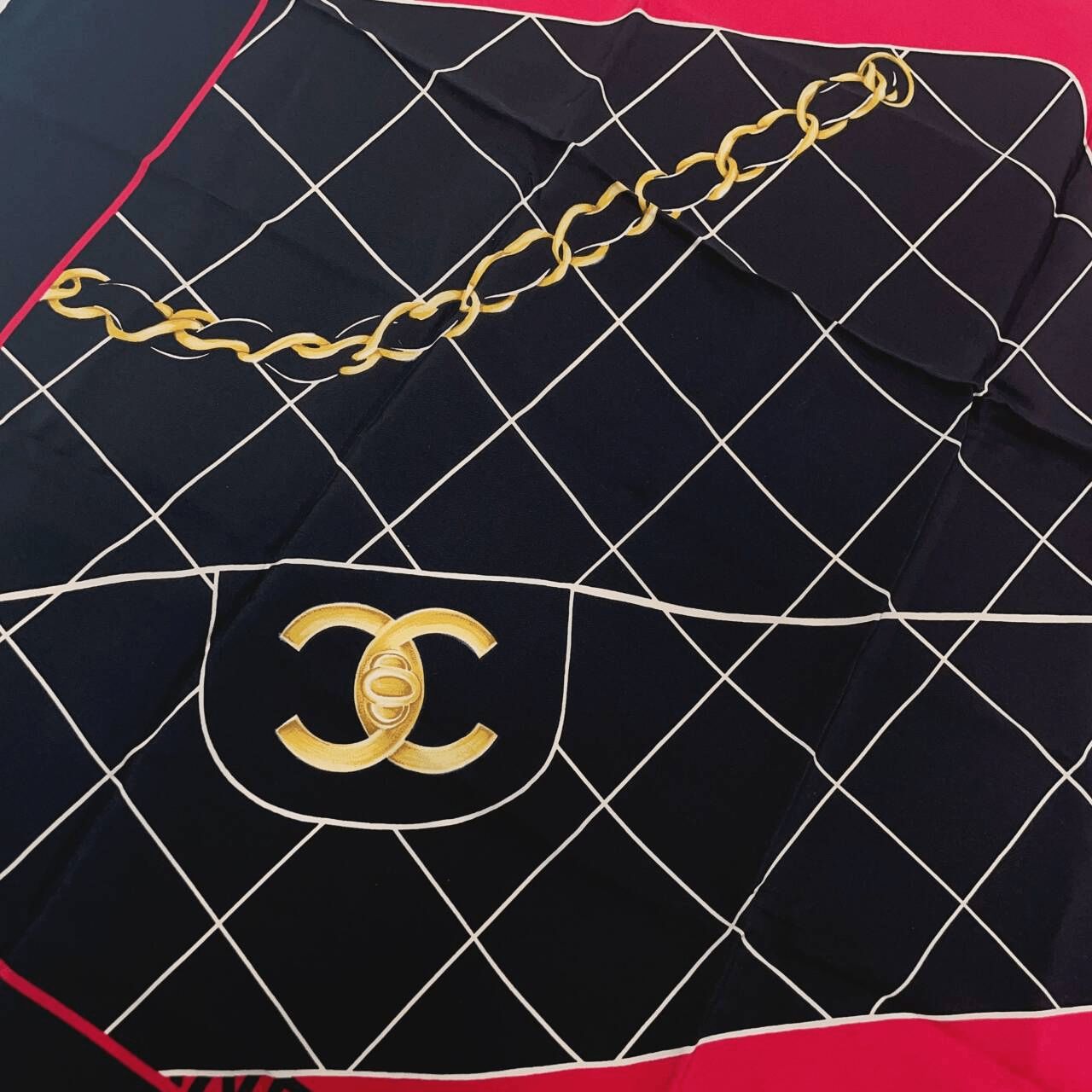 CHANEL シャネル シルク マトラッセ柄 ココマーク