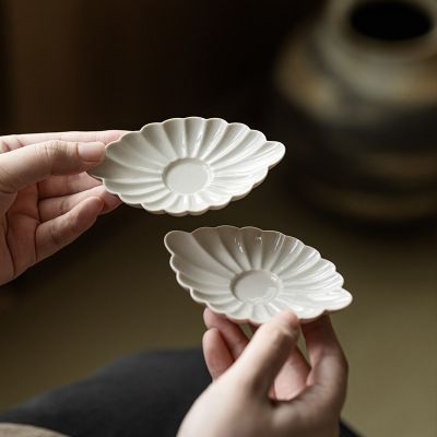 茶托3枚セット 陶器 菊弁模様 中国茶 日本茶 - メルカリ