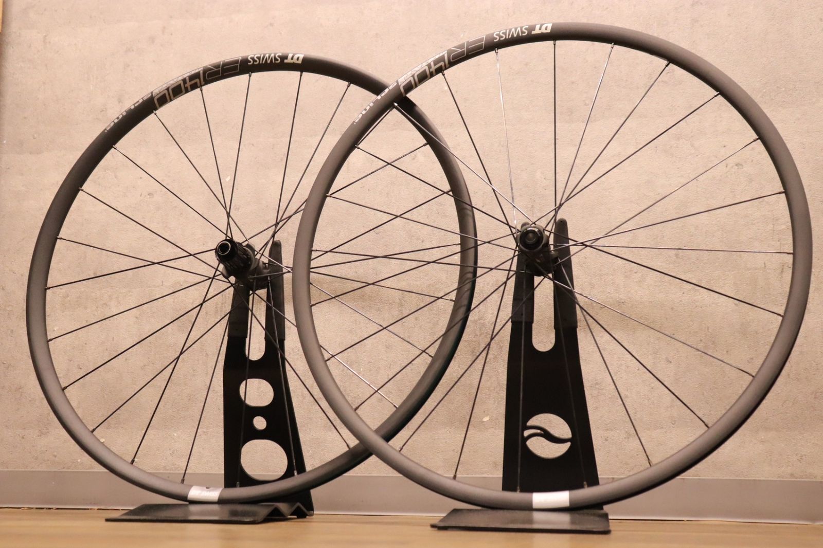 アルミ クリンチャー