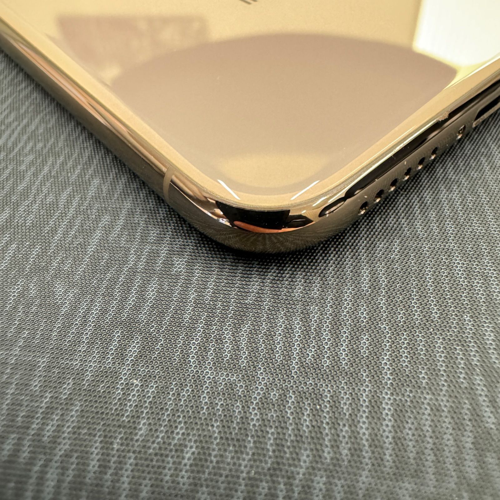 大幅値下げ】 iPhone X 256GB SIMフリー（シムロック解除） おまけ付き