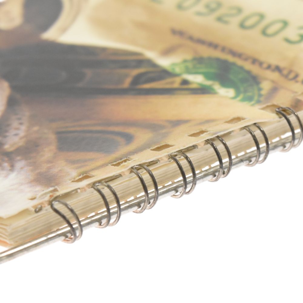 SUPREME (シュプリーム) 2001 PHOTOGRAPHS BY JAMIL GS カレンダー