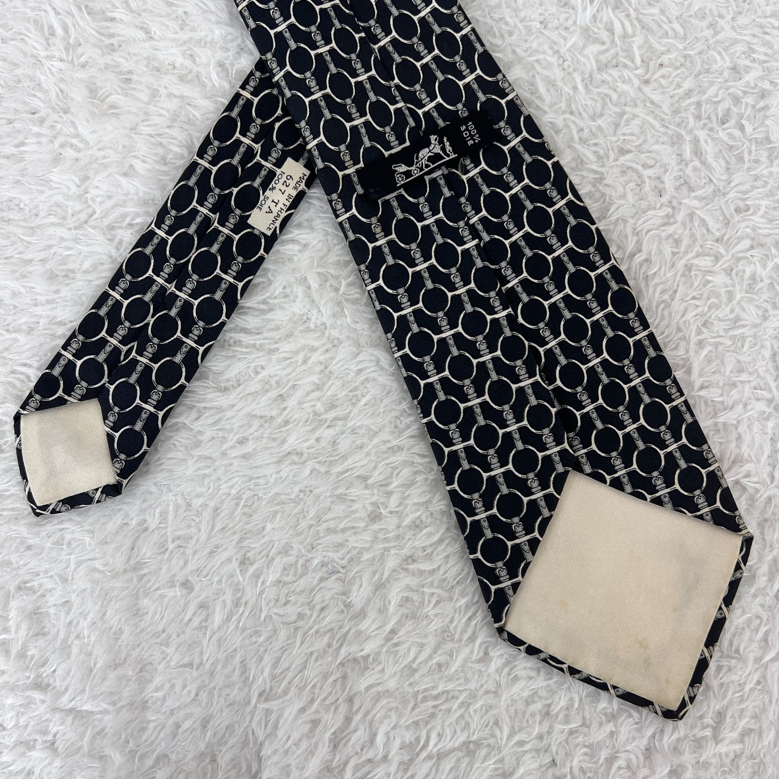 【HERMES】エルメス France フランス製　ブラック　 ネクタイ USED オールド ブランド シルク 送料600円～ HERMES H柄ネクタイ ブラック シルク100% フランス製