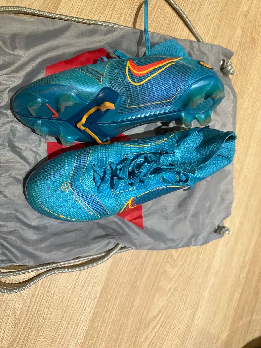 【雷市場（ポンジャン）商品韓国直送】NIKE(ナイキ) マーキュリアル ヴェイパー スーパーフライ fg 265