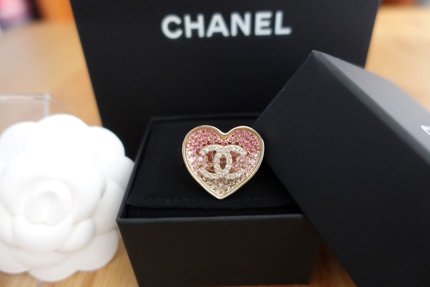 CHANEL【新品・未使用・直営店仕入】クリスタルハートリング（ハート