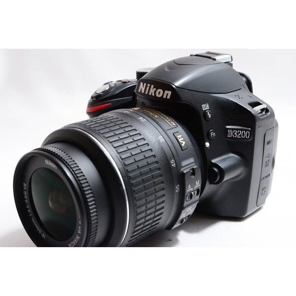 ニコン Nikon D3200 レンズキット ブラック 美品 一眼レフSDカード