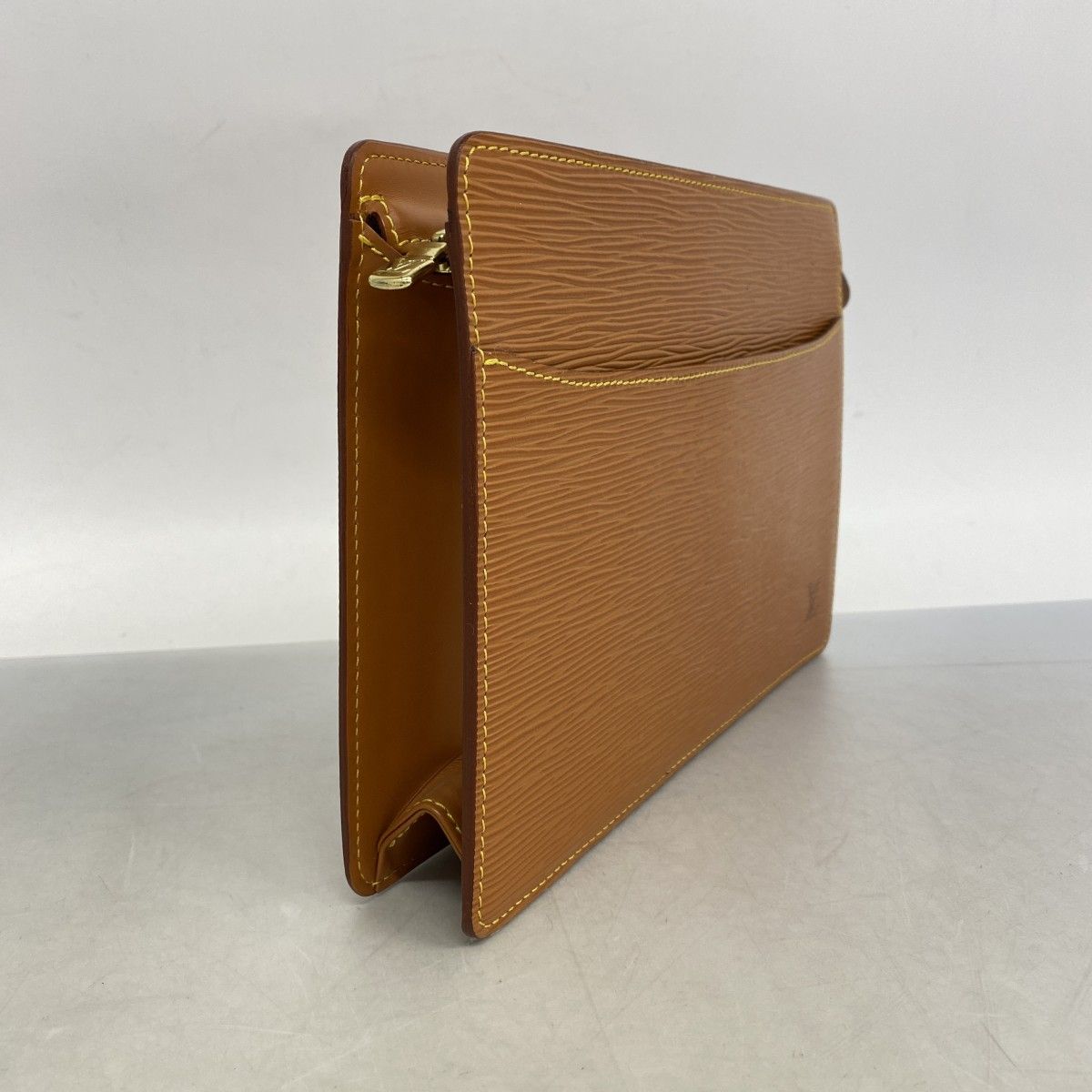 5mb1114-h ルイヴィトン クラッチバッグ エピ ポシェットオム M52528 ジパングゴールド メンズ レディース ユニセックス