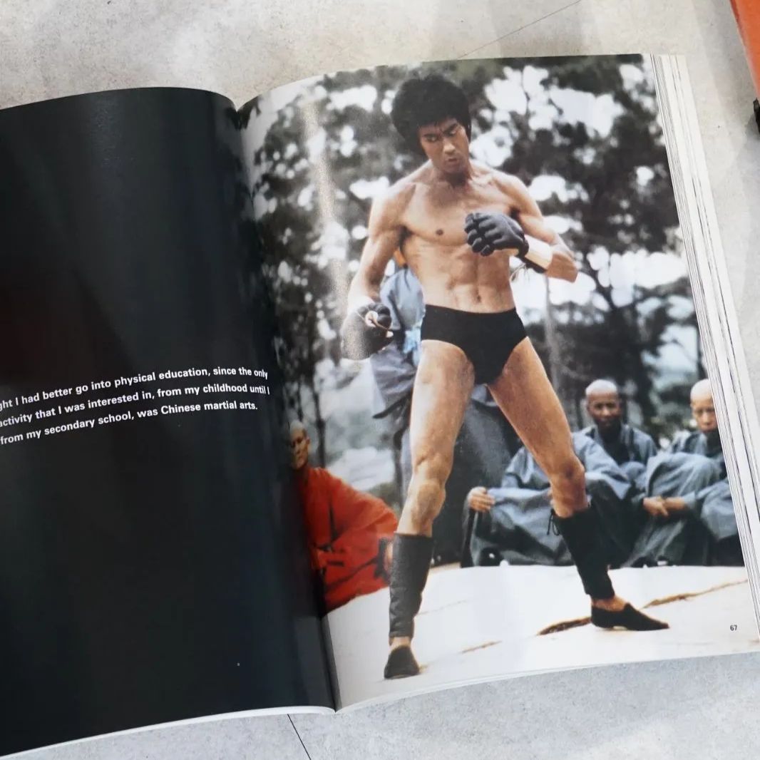 ブルース・リー 海外本 ジョン•リトル著 ブルース・リー 写真集 洋書
