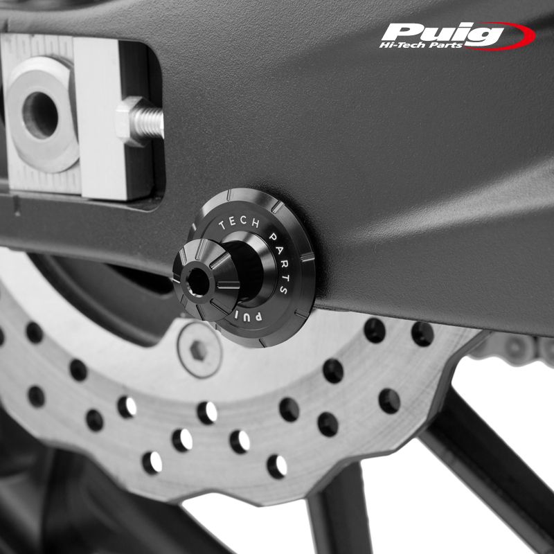 真作】城本敏由樹 大型 豪華額装『伊勢海老』油彩 8号 額寸75×65㎝ 絵画