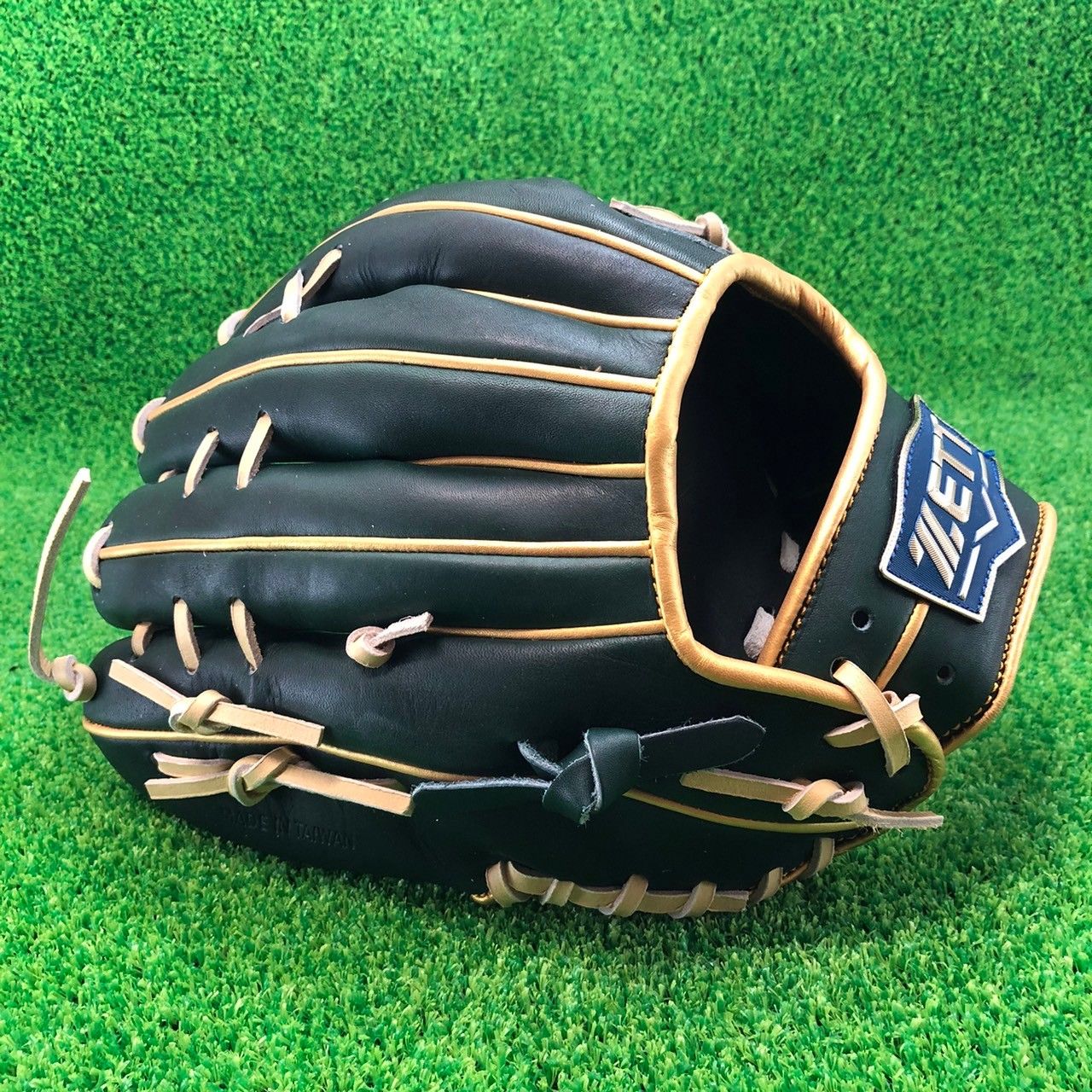 ゼット ZETT 内野手用 硬式グローブ 右投げ 海外 941 ZETT - ゼット ZETT 899 内野手用 硬式グローブ グラブ 右投げ