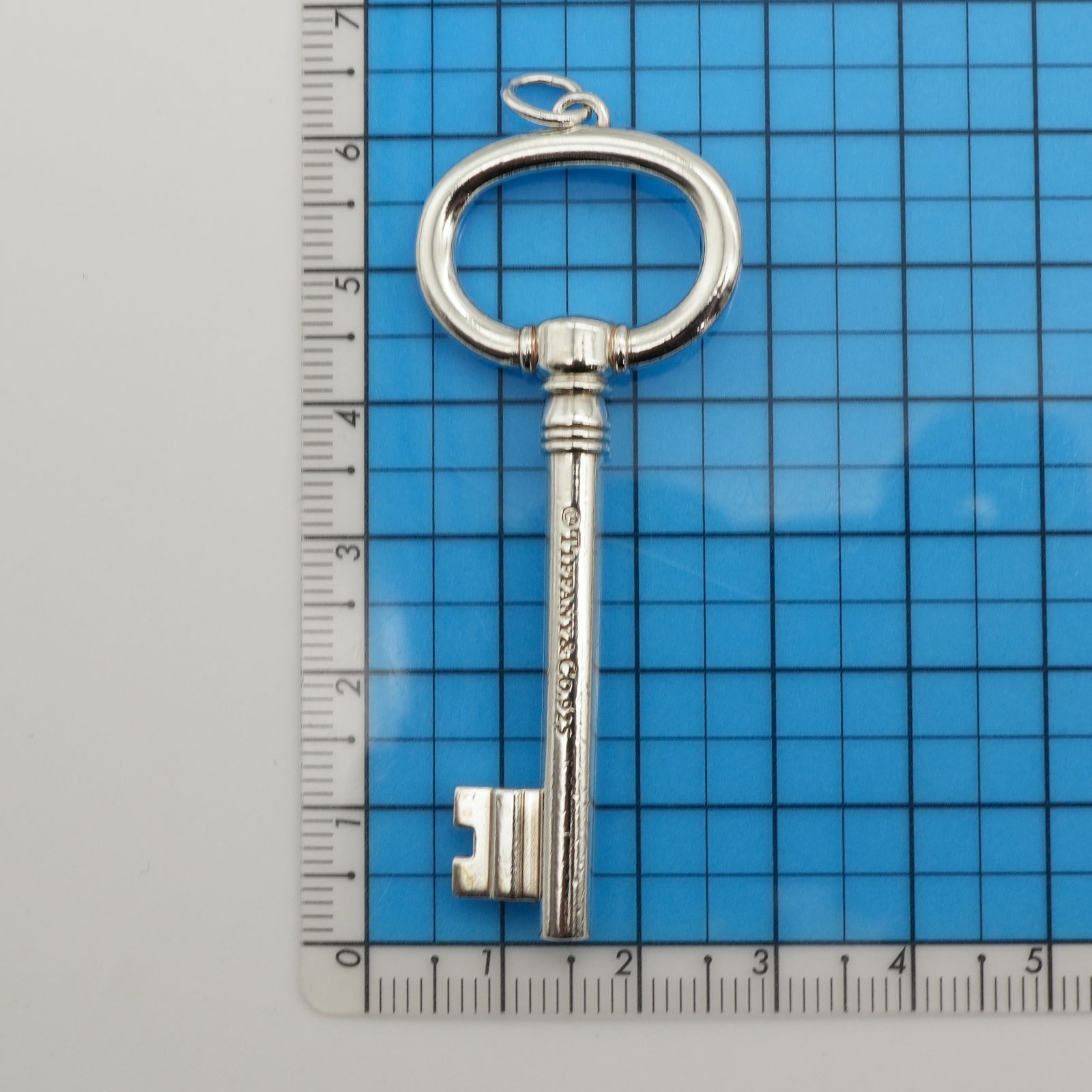 美品 ティファニー オーバル ラージ キー ペンダントトップ/25-819S 