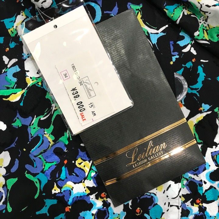 未使用タグ付き Leilian レリアン ボタニカル フラワー 総柄