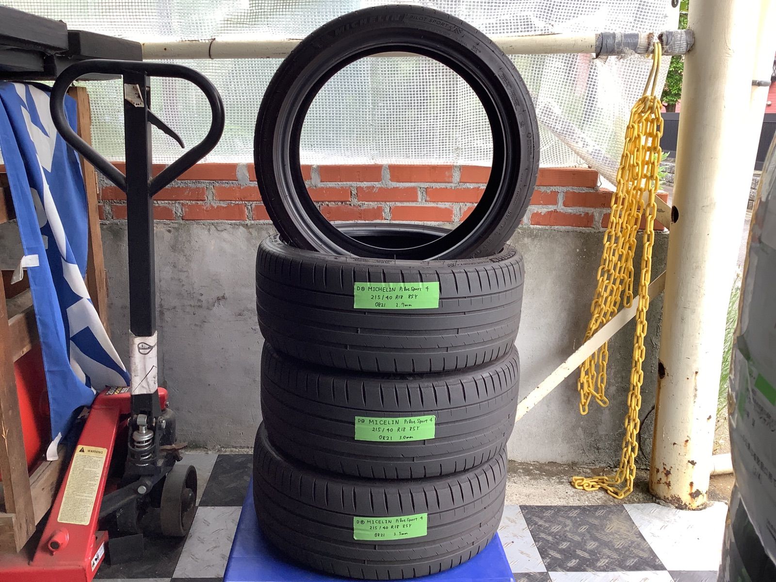 み 1本欠け有 215|40R18 MICHELIN PilotSport 4 ミシュラン パイロットスポーツ 4 タイヤ4本