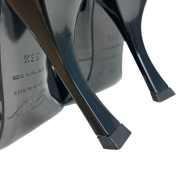 ポインテッドトゥ