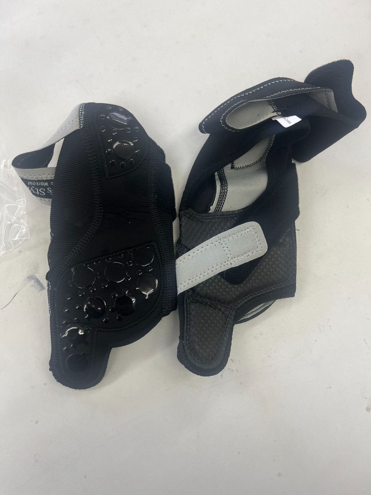 バーネススタイルのグローブシューズセット 黒 sサイズ Burness Style