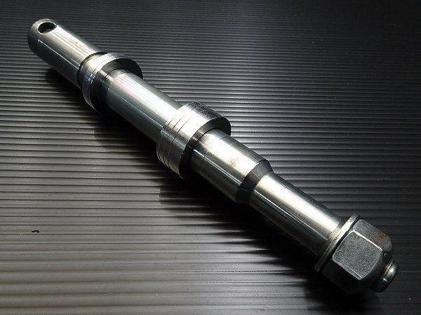 ハーレー スポーツスター XL883L-I 純正 フロントアクスルシャフト ♪ HD-AB-033