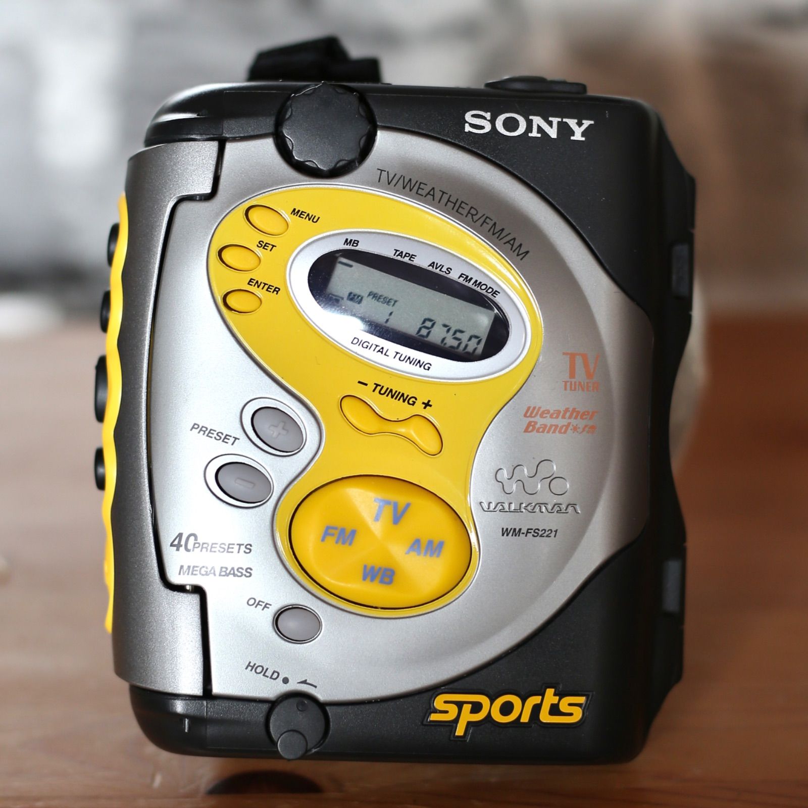 SONY SPORTS WALKMAN WM-FS 221