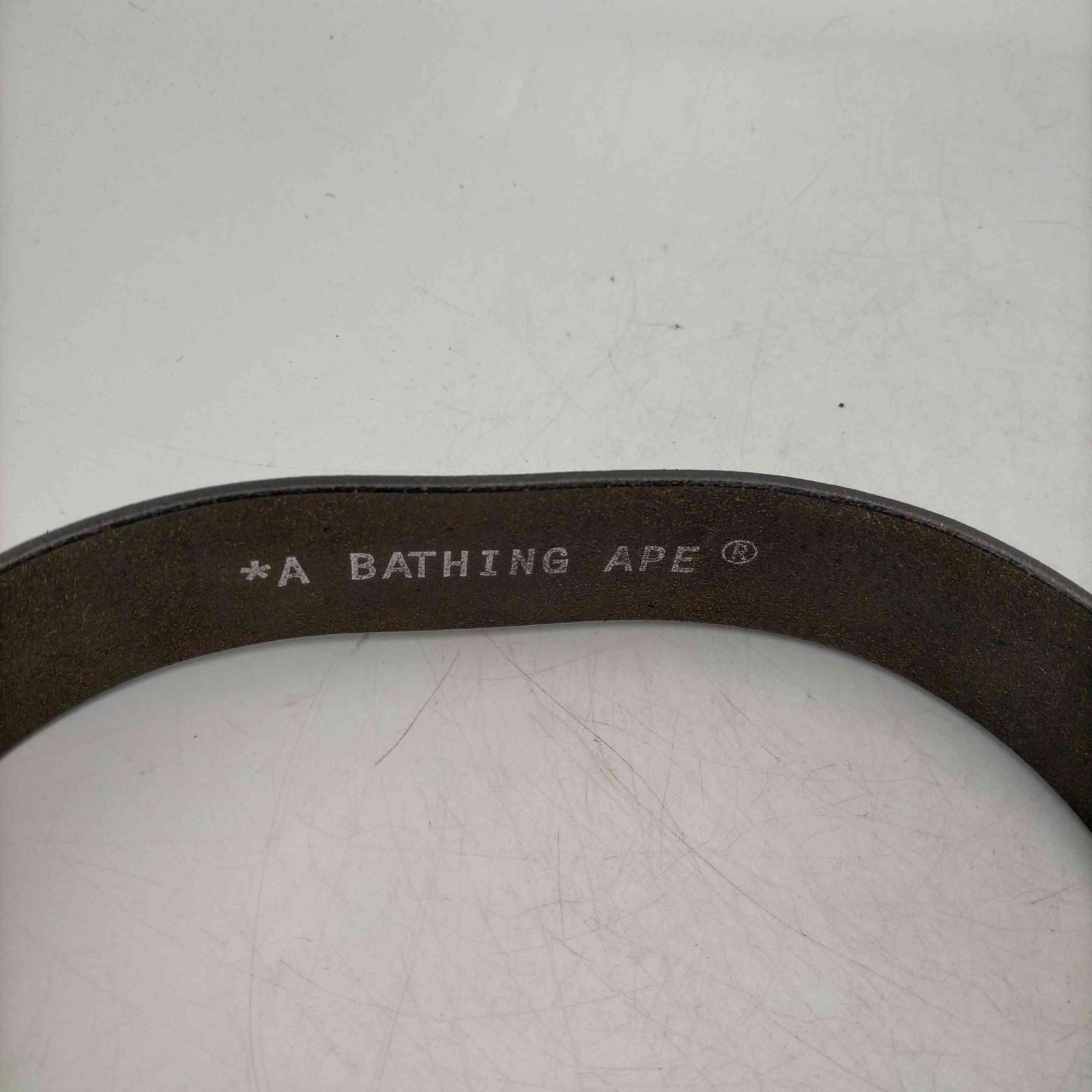 アベイシングエイプ A BATHING APE BAPE ロゴ バックル 本革 レザー