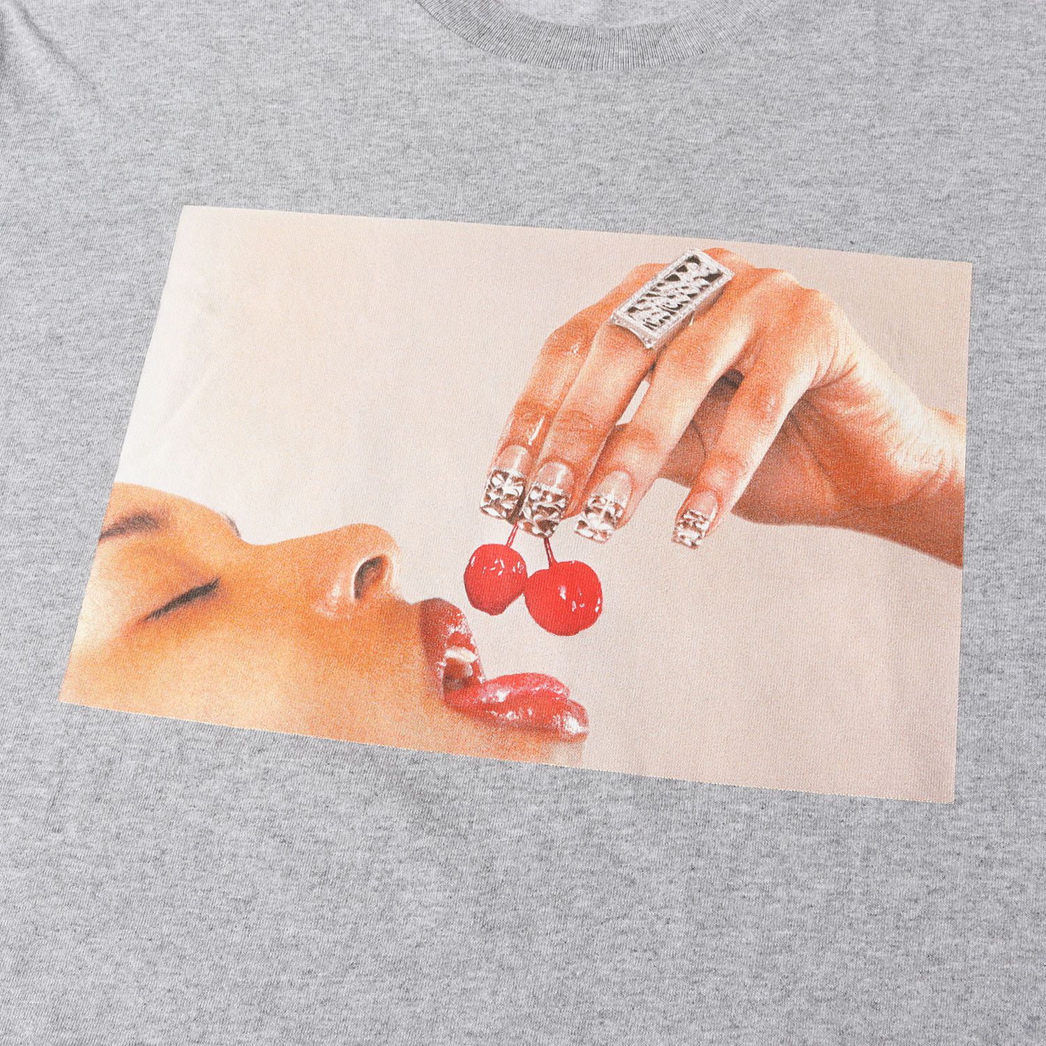 Supreme チェリーグラフィック Tシャツ Lサイズ 美品】Supreme シュプリーム Tシャツ サイズ:M / 20SS チェリー