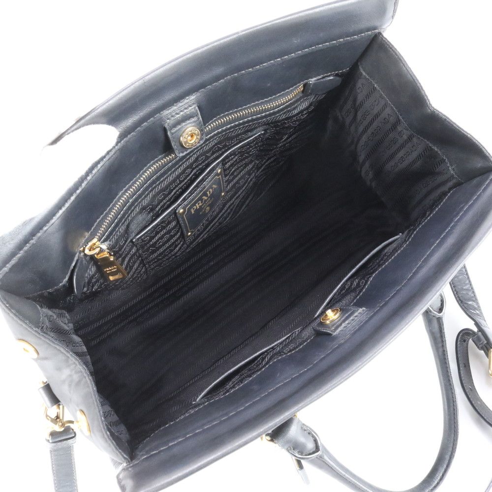 PRADA＊Leather handbag レザーハンドバッグ＊送料込 PRADA レザーハンドバッグ - メルカリ