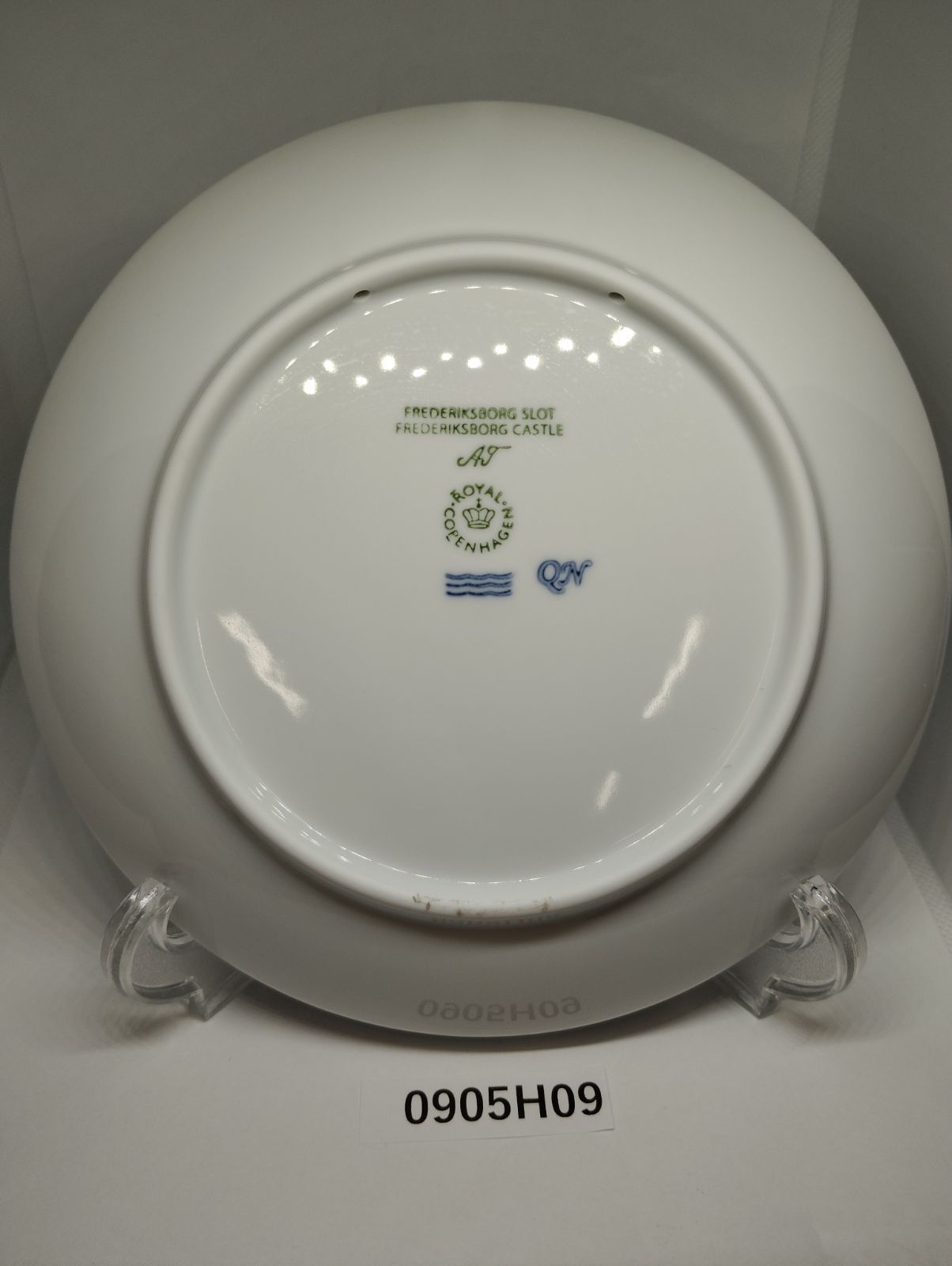 0905H09 2025 ロイヤルコペンハーゲン ビングオーグレンダール BING-GRONDAHL デンマーク イヤープレート