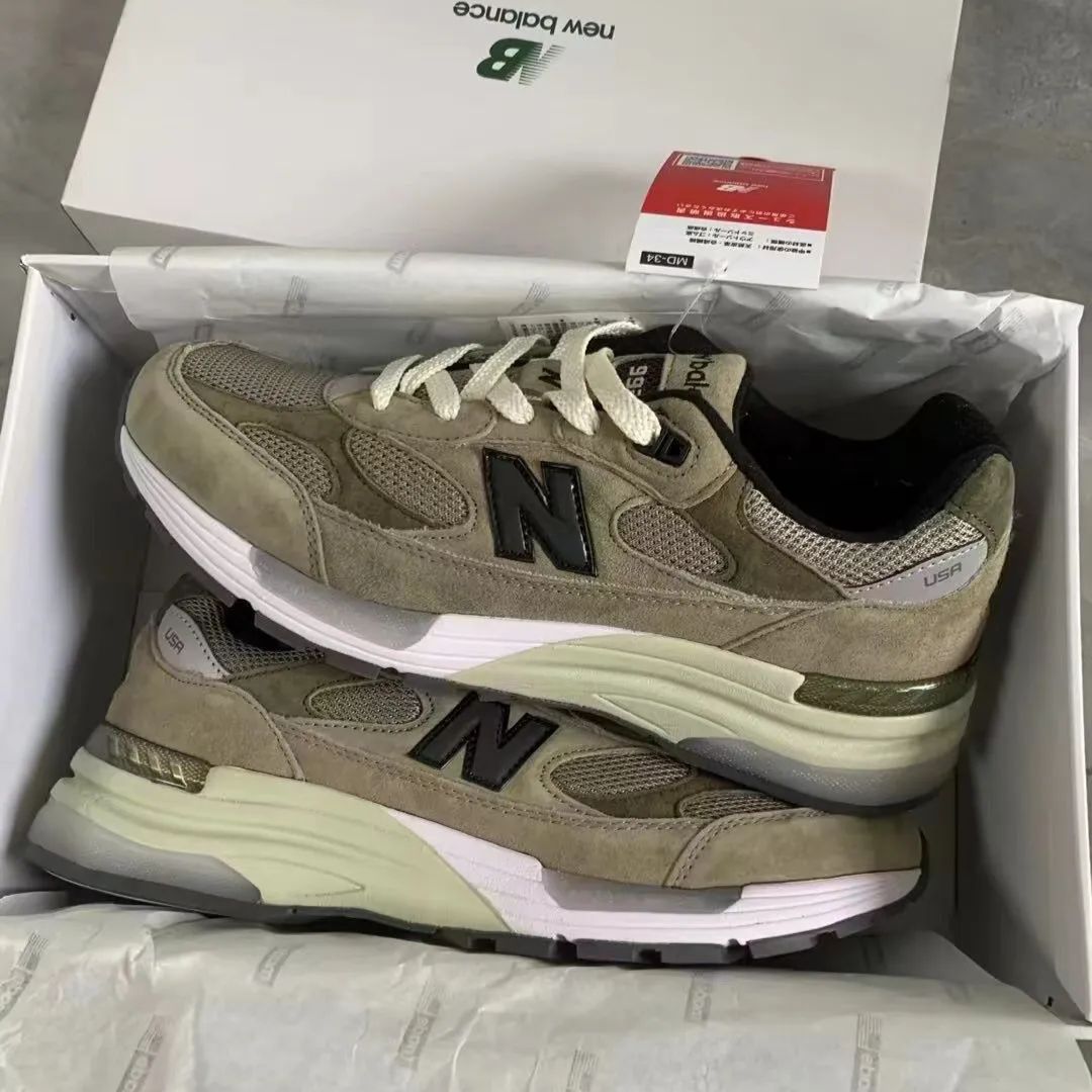 新品未使用 ニューバランス new balance nb992 スニーカー