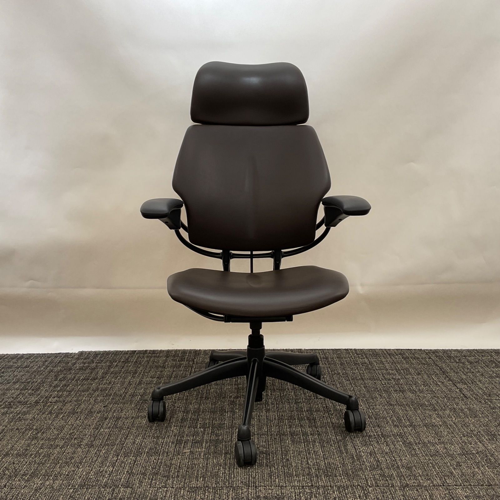 Humanscale ヒューマンスケール