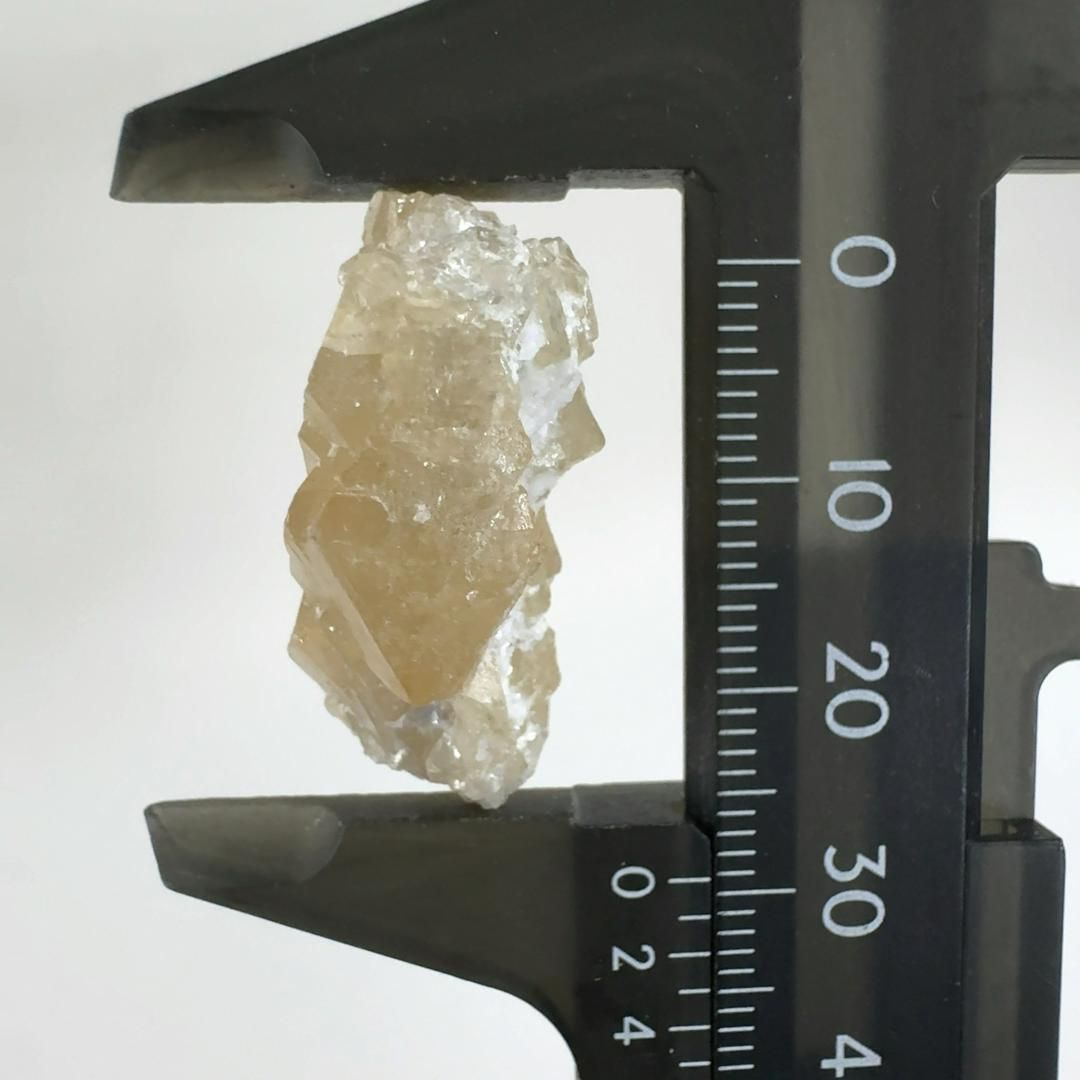 灰重石　シェーライト　鉱物標本　シーライト　タングステン　珍品　水石　水晶　翡翠 灰重石 シェーライト 鉱物標本 シーライト タングステン 珍品