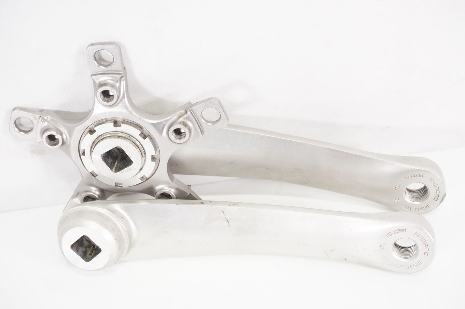 SHIMANO 「シマノ」 DEORE XT FC-M750 PCD110 クランクセット