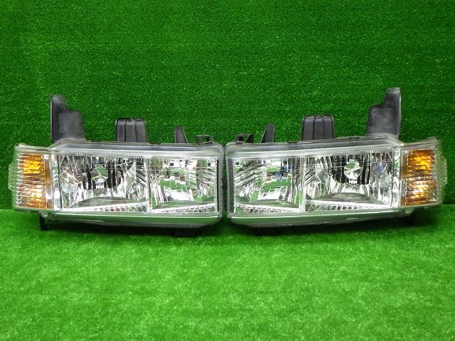 コーティング　綺麗　GK1/2　スパイク　前期　ヘッドライト　左右　ハロゲン　P3127　レベ無し　241219034