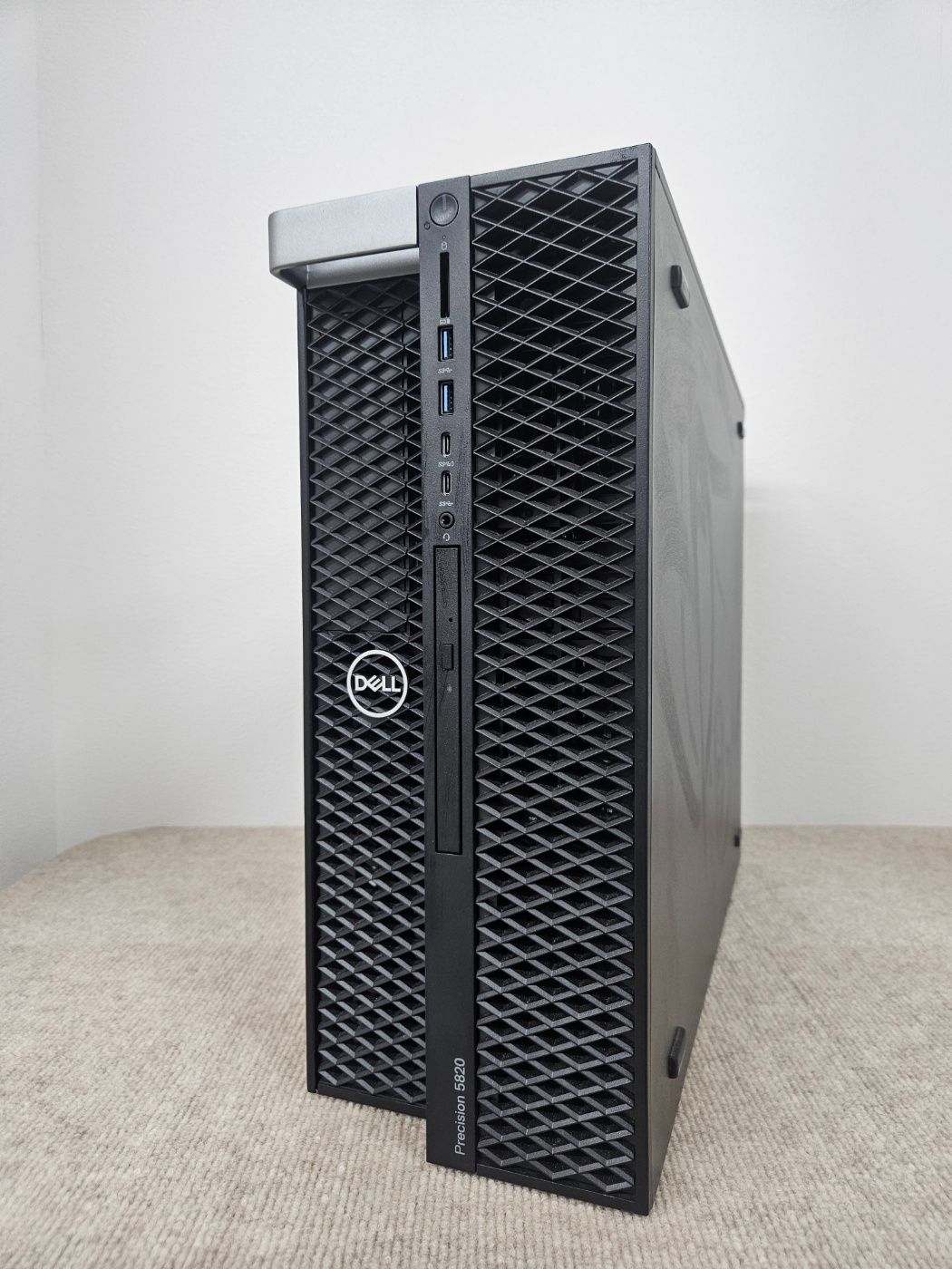 Dell PRECISION T5820 Intel 9 Core I7 9800X 128GB NVIDIA dell-precision-t5820-intel-9-core-i7-9800x-128gb-nvidia