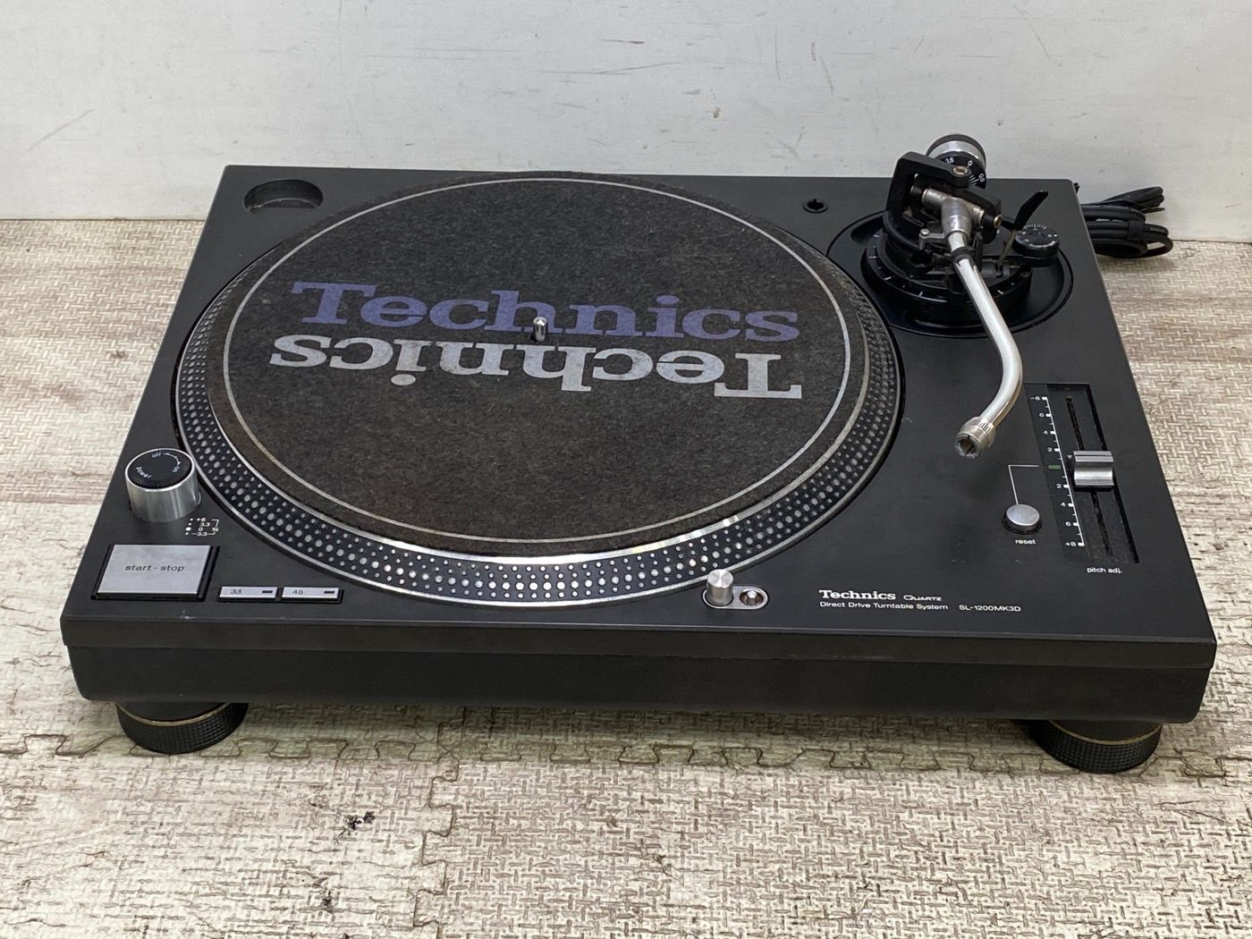 Technics SL 1200 MK3D