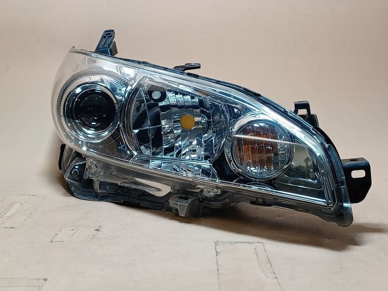 コーティング済 ウィッシュ ZGE25G 右ヘッドランプ ヘッドライト 1.8X イチコ 68-15 81130-68070 202