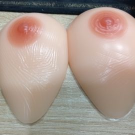 シリコンバスト 人工乳房 約500g(左右250*2) 左右2点セット シリカゲル充填 女装おっぱい 性転換 人工乳房 仮胸 豊胸 美乳 粘着 貼付式  仮装 - メルカリ