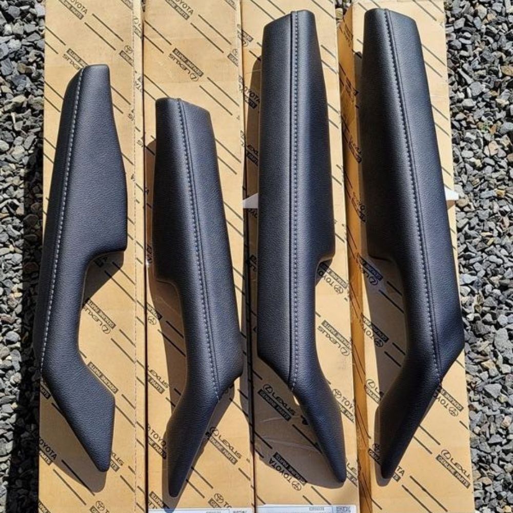 トヨタ 純正 TOYOTA 正規 フロント リヤ アームレスト RH LH 運転席 助手席 左右セット ハイラックスGUN126 GUN135 KUN122 KUN135 パーツ エンジン タイヤ カスタム