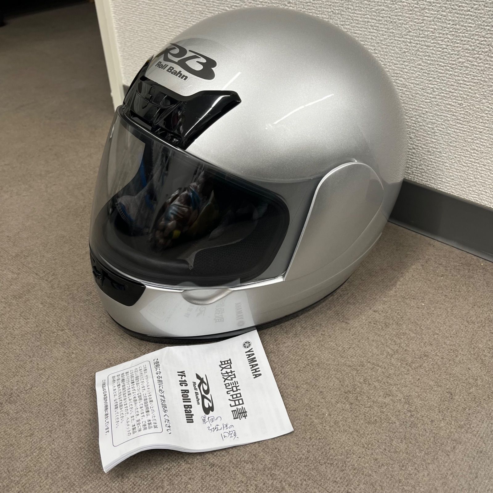 YAMAHA ZENITH フルフェイスヘルメット YF9 ホワイト Lサイズ YF-9 ZENITH ピンストライプ | ヤマハ発動機グループ ワイズギア