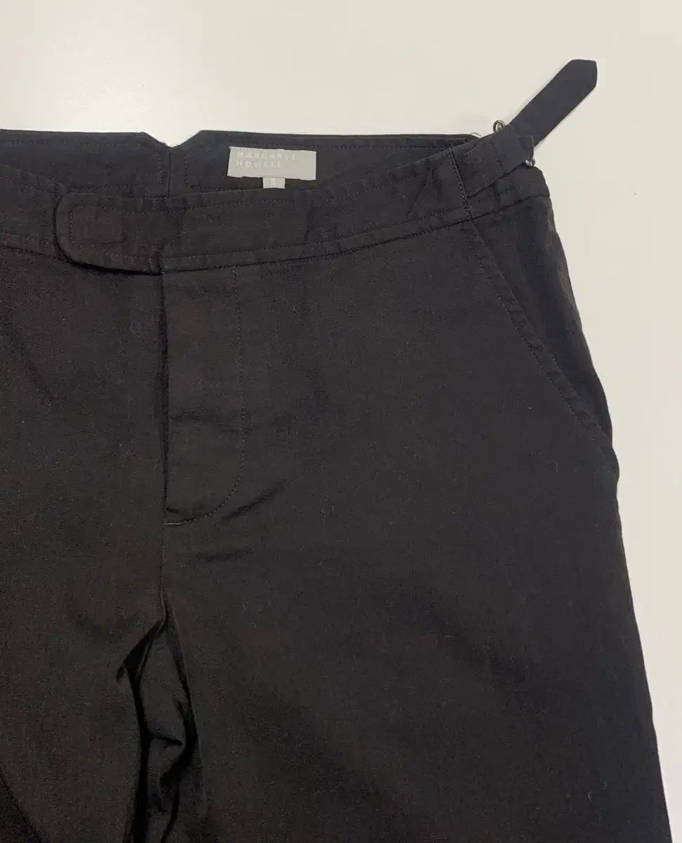 ウールパンツ 黒