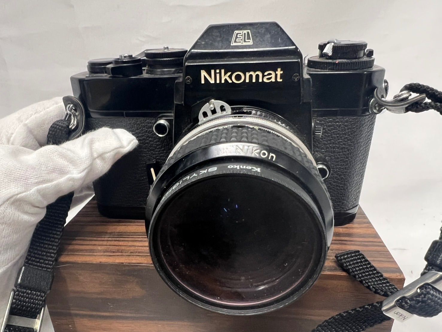 Nikomat EL NIKKOR 50mm F2動作確認済み ☆Nikomat EL ブラック + Auto NIKKOR 50mm F2 非Ai カメラ フィルム