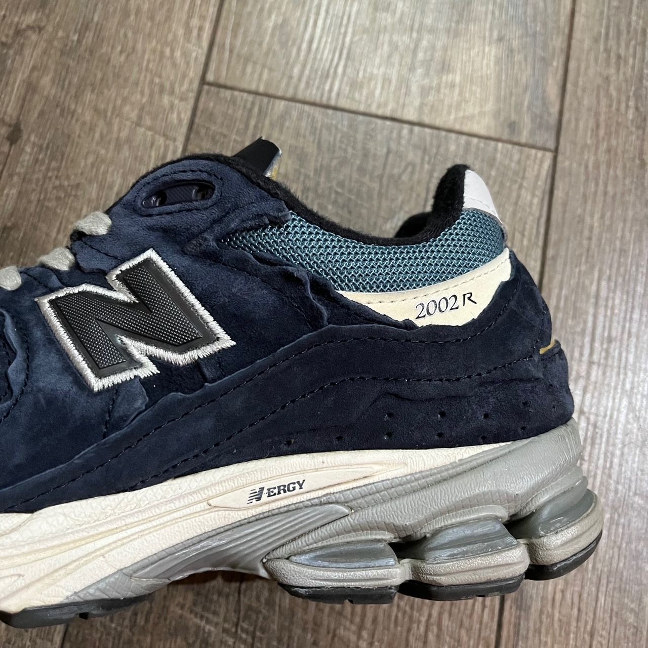 国内正規 New Balance 2002R Protection Pack Dark Navy M2002RDF 