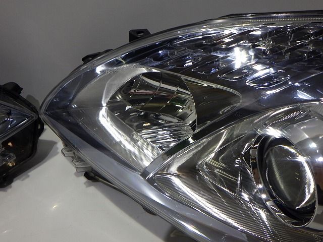 30プリウス ヘッドライト左右 ハロゲン ZVW30 47-29 ホ コーティング 250919074