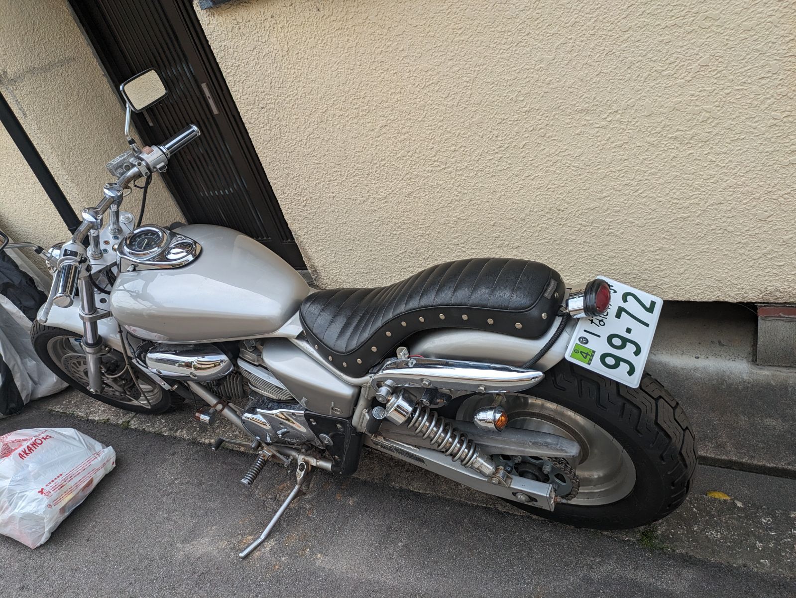 Used HONDA Twin MAGNA250cc Great car! Old car! Of course, it's a